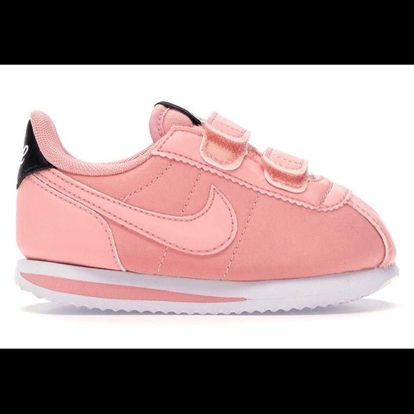 Nike Other - Little baby Nike size 5c
